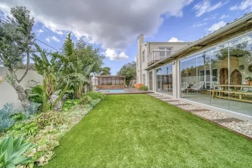 Luxury Flamingo Villa at beach with Pool and Solar Back Up - Villas
