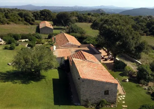 Stazzo San Trano - Villa surrounded by greenery