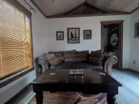 Charming studio in fabulous Dresden with WiFi, AC, on horse property