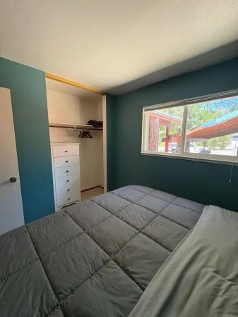 Pet friendly 3-bedroom house in Hamilton Branch Отели в г. Гамильтон Бранч