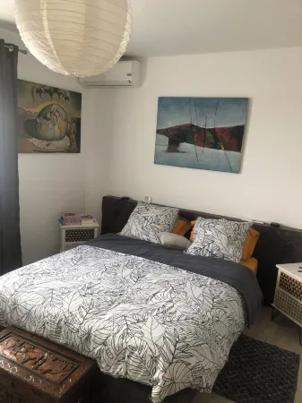 Pleasant house for family and friends with spa and jacuzzi near the golf course Отели в г. Виллель