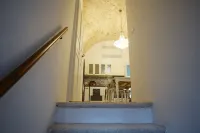 Heart of Puglia - Design Apartment in Puglia with 2 bedrooms Hotels in Putignano