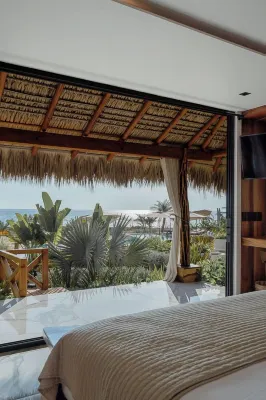 Lu Vee Oasis Hotels in San Pedro Mixtepec