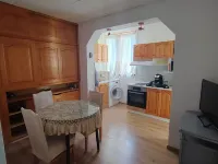 RED ROOM - Beach and Forest