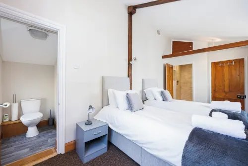 Cosy Cottage in the Heart of Bromley