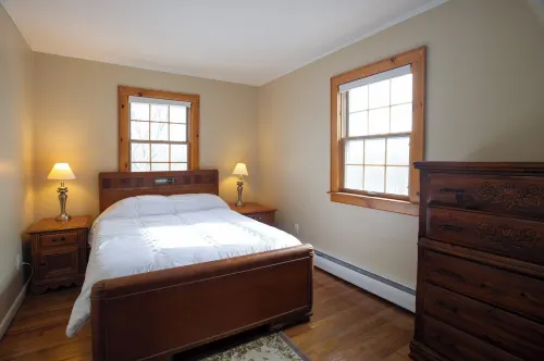 Charming 4-bedroom home with AC and WiFi close to downtown historic Honesdale