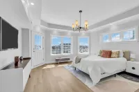 Waterfront living in this completely renovated waterfront home! Hotels in Brick