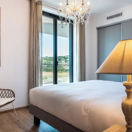 Sea view apartment