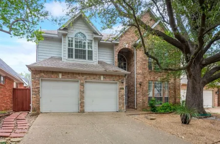 Tall, Bright and Handsome in Addison!