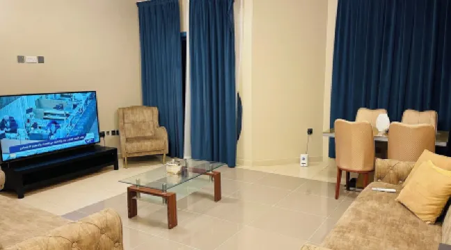 Amazing 3-bedroom apartment with WiFi in Ajman Отели рядом с достопримечательностью «Побережье моря»