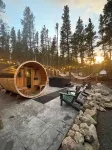 7 Person HOTTUB & BARREL SAUNA