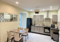 Apartment "Lune" RDC terrace, private parking Hôtels à : Saint-Julien-Chapteuil