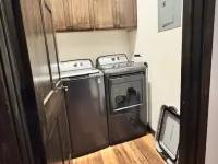 River Bluff Getaway – Main   1BR/1BA Modern Unit Near Mississippi River Hotels in Allamakee County