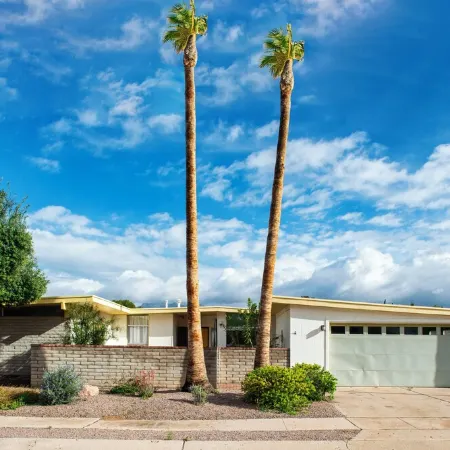 Boho desert ranch with private pool, 1M to pickleball