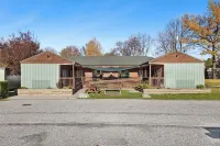 Hampshire Holiday Parks - Arrowtown Hotel a 