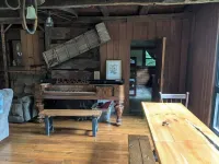 4-bedroom Rustic secluded cabin in fabulous Bedford with WiFi