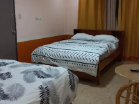 Little Nena's Hometel Hoteles en Daraga