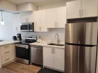 Very bright walkout basement Close to Mountains