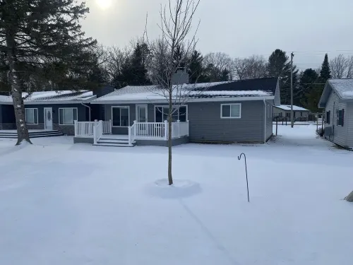 Lakefront on Beautiful East Bay of Houghton Lake!