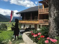 Cozy apartment with panoramic views of the Casies Valley Hotels in Valle Di Casies