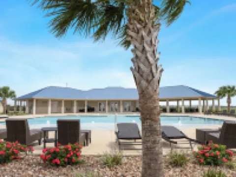 Unwind on the Bay- Fishing, Pool, Tennis, Basketball courts & Kids' Playground パラチオスのホテル