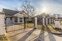 The Cozy Shack near Magnolia and Baylor University