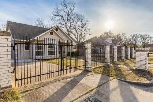 The Cozy Shack near Magnolia and Baylor University