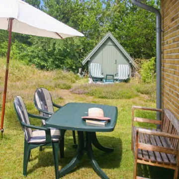 "Gisa" - 400m from the Sea