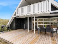 "Amandus" - 100m from the Sea