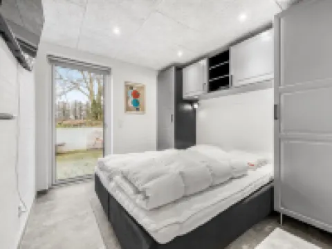 "Elisabetha" - 100m from the Sea