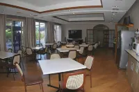 سليبي هيل موتور إن