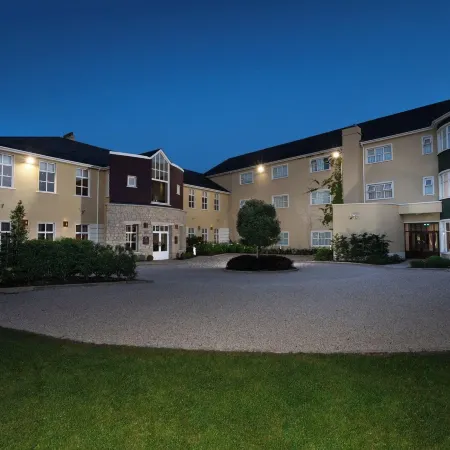 Seven Oaks Hotel