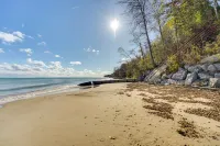 Lake Huron Vacation Rental w/ Private Beach! - 3-Sterne
