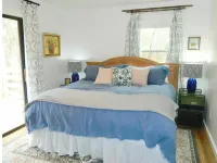 Creekside home with hot tub within 30 mins to Asheville