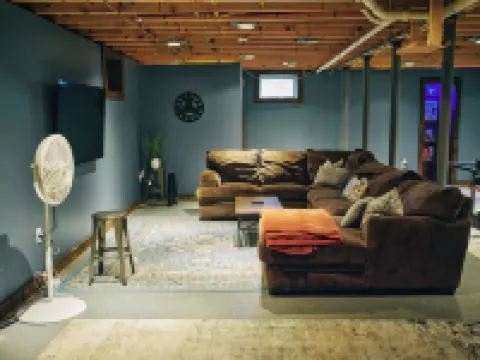 Bear House Catskills: Private Pool, Pond & Hot Tub, Work & Dog-Friendly カイロのホテル