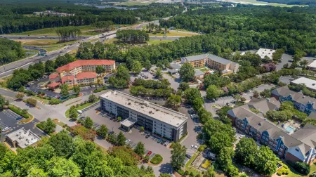 Quality Inn & Suites Raleigh Durham Airport Отели рядом с Аэропорт Роли