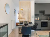 Serene break with terrace on the outskirts of Paris