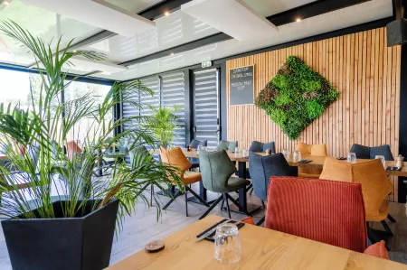 Domaine du Vieux Porche Отели в г. Вальдивьен