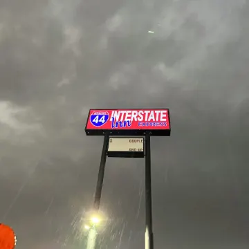 Interstate Inn Express