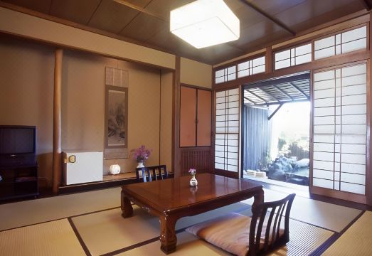 4. 유후 노 야도 ..