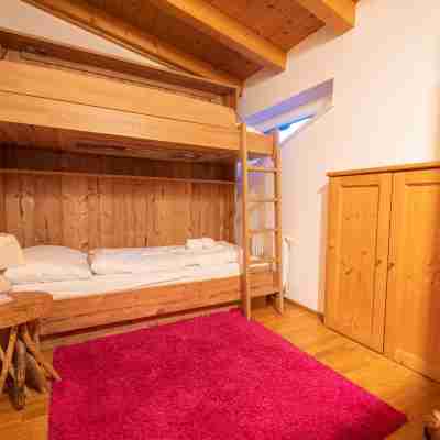 All Seasons Lodge by All in One Apartments Rooms