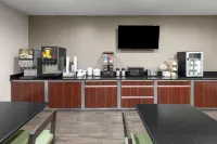 Super 8 by Wyndham San Antonio/Alamodome Area
