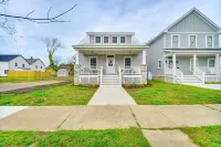 Walk to Beach & Central Park: Home in Cape Charles - 4 stjerner