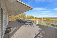 Panoramic Lake View Retreat with Firepit! Centrally Located on Wine Trail!
