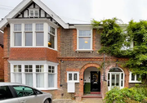 Poets Apartment with Free Parking by My Getaways Hotels in 