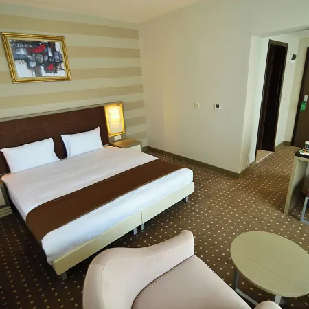 Hotel Star Royal Отели в г. Ыгдыр
