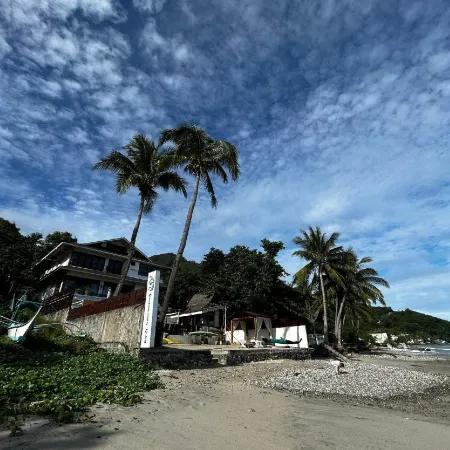 Veronica Inn