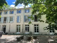 Estate with Large Swimming Pool Overlooking Vineyards Hotel a Lamalou-les-Bains