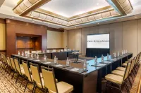 Omni Los Angeles Hotel - Pet friendly