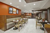 Holiday Inn COLUMBUS DWTN-CAPITOL SQUARE by IHG - breakfast